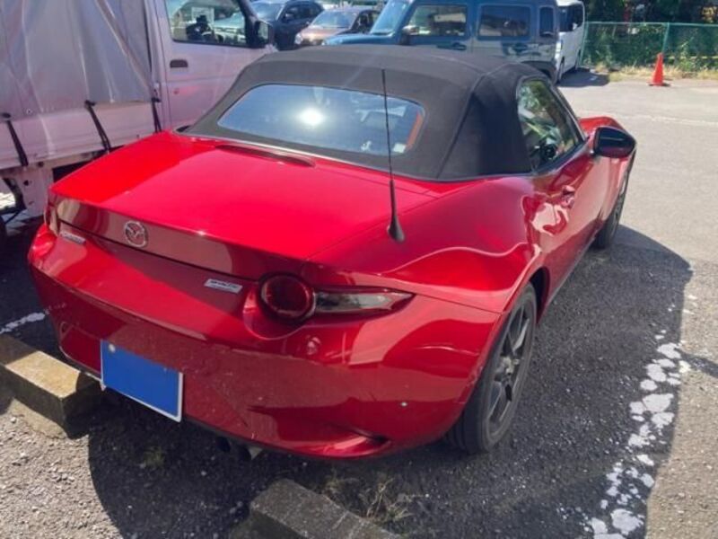 ROADSTER