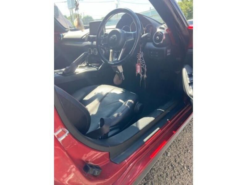 ROADSTER