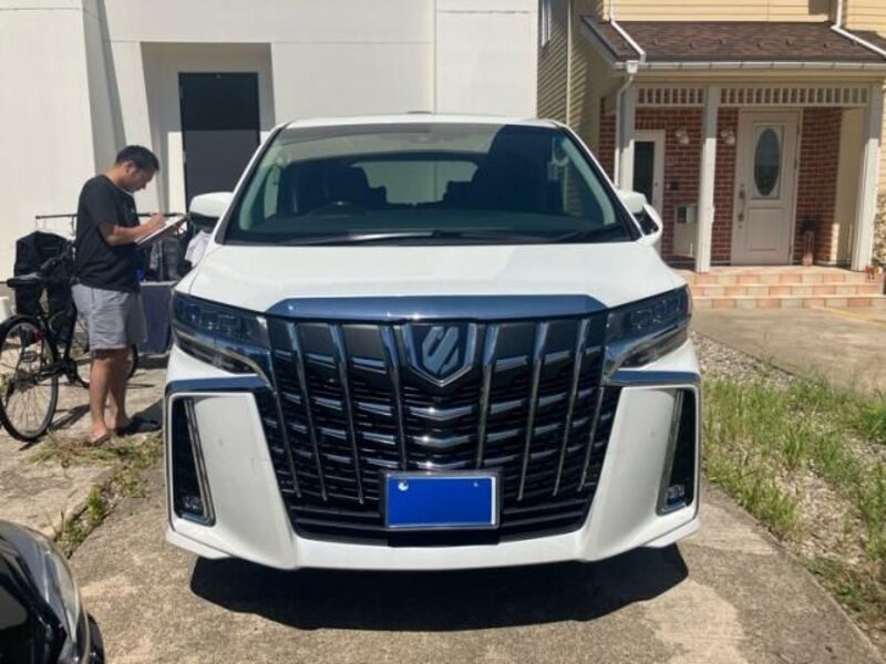 TOYOTA ALPHARD
