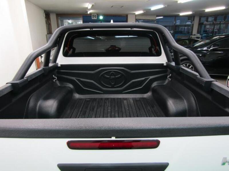HILUX
