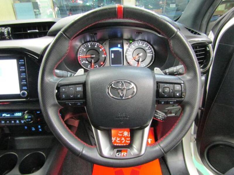 HILUX