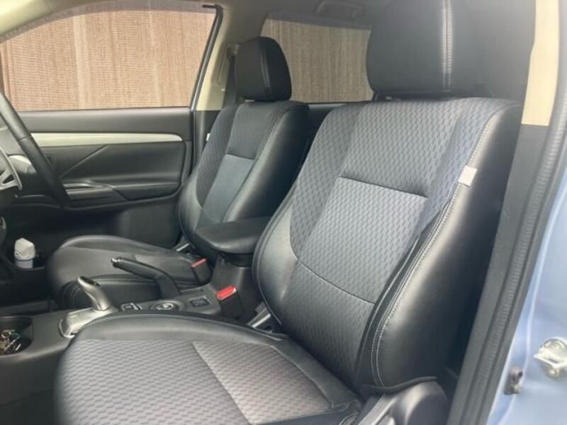 OUTLANDER PHEV