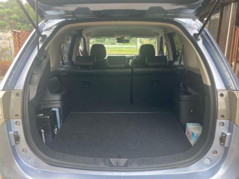 OUTLANDER PHEV