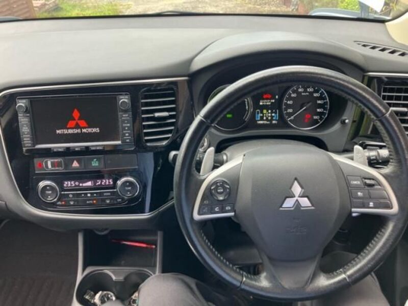 OUTLANDER PHEV