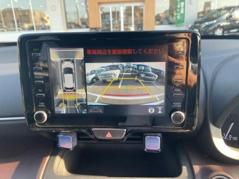 YARIS CROSS