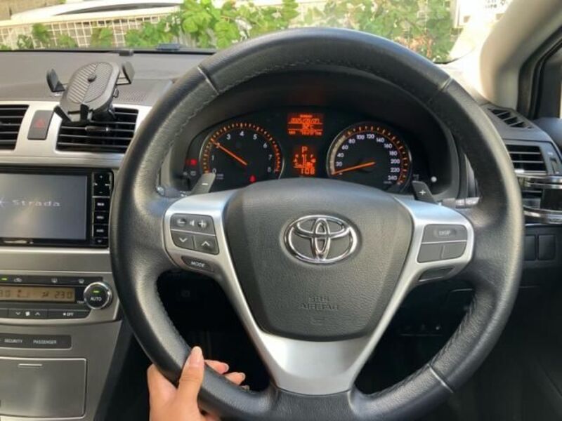AVENSIS WAGON