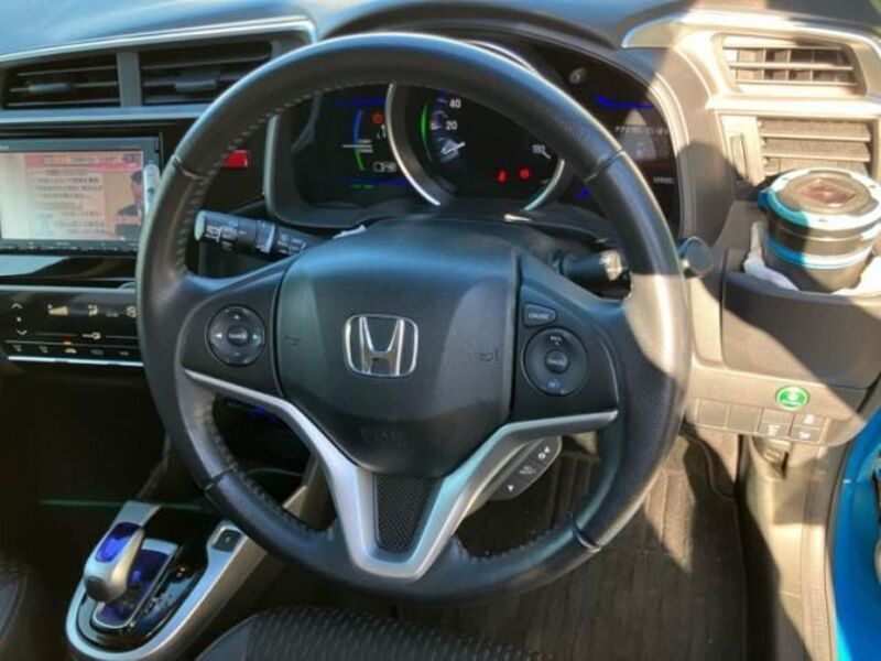 FIT HYBRID