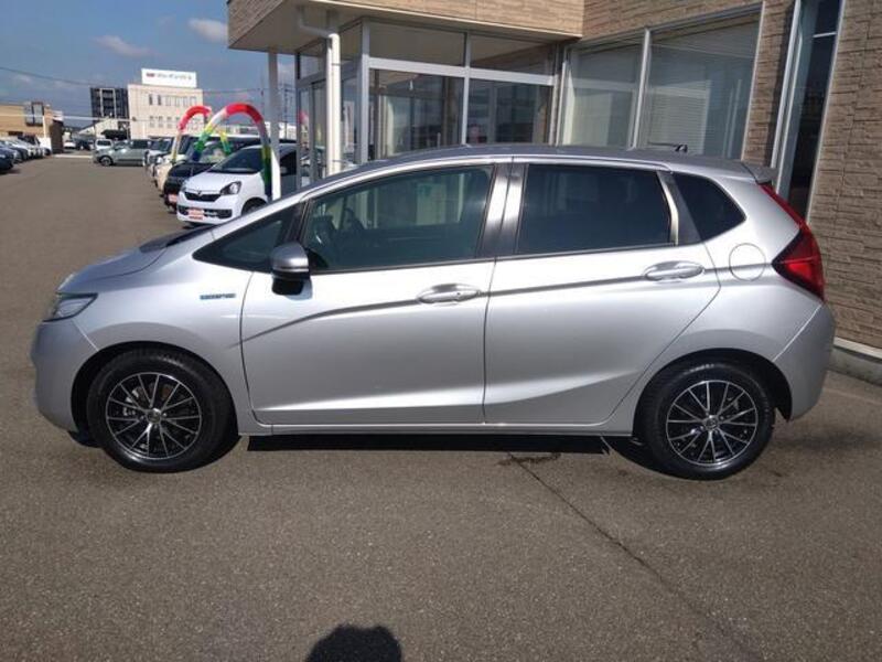 FIT HYBRID