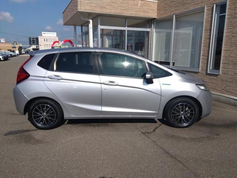 FIT HYBRID