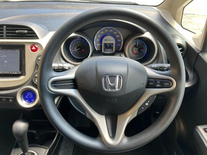 FIT HYBRID