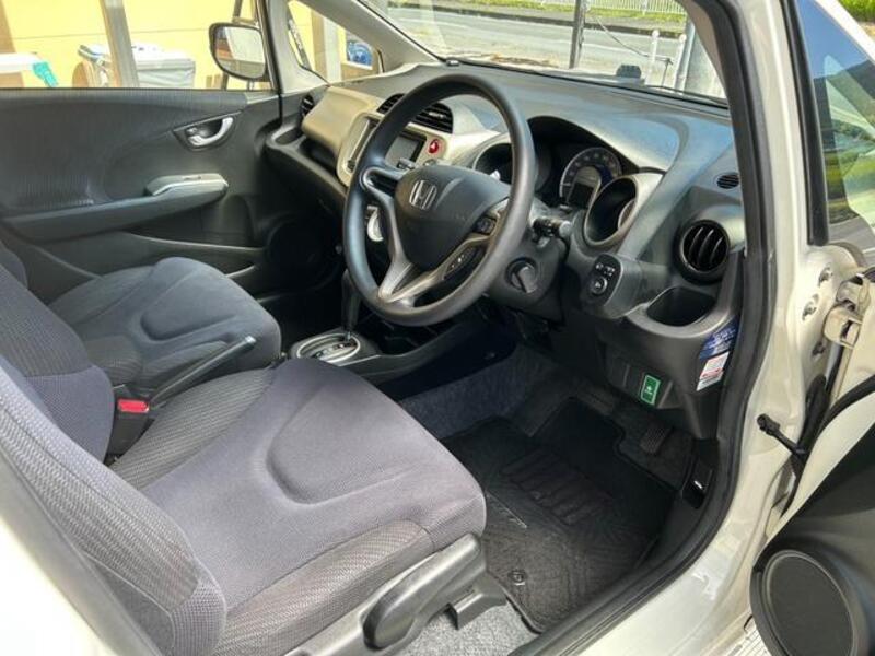 FIT HYBRID