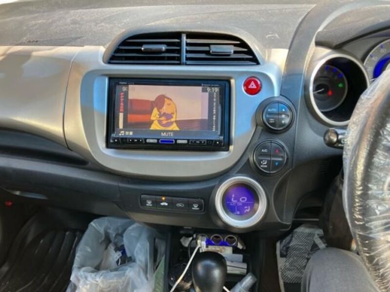 FIT HYBRID