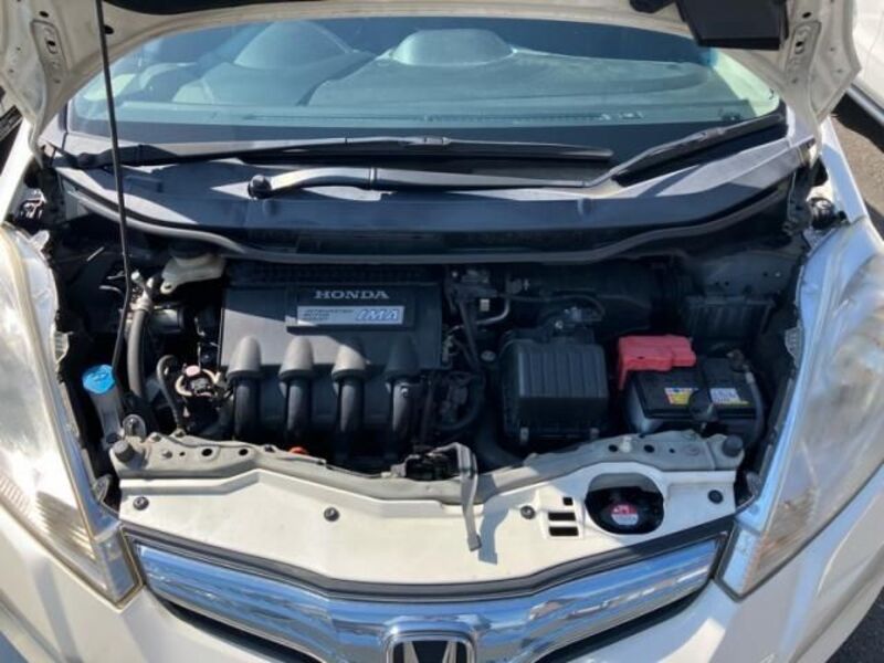 FIT HYBRID
