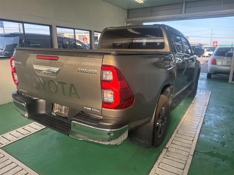 HILUX