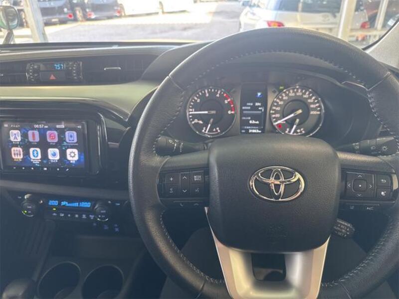 HILUX