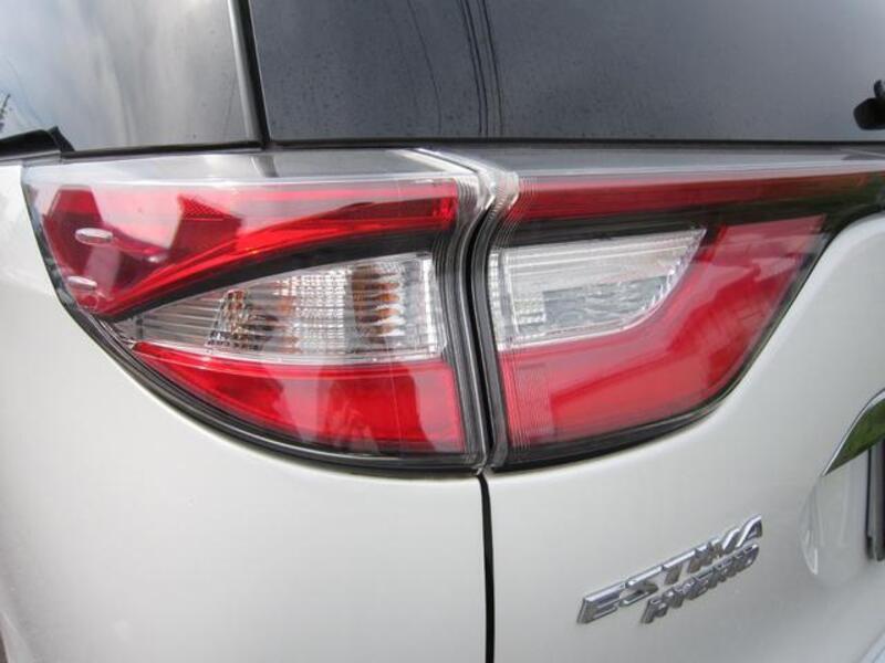 ESTIMA HYBRID