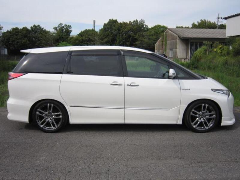 ESTIMA HYBRID