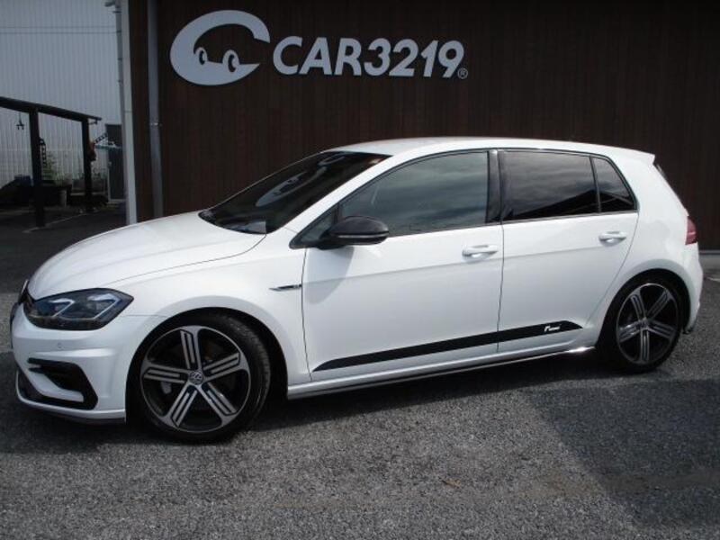 GOLF R