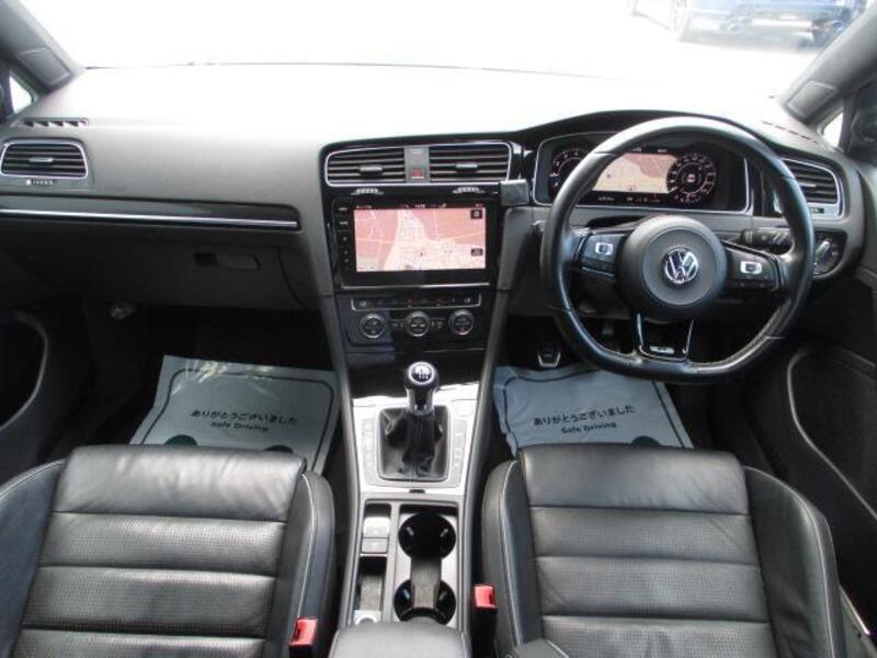 GOLF R