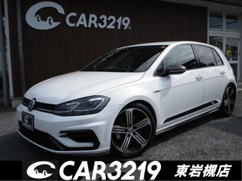 VOLKSWAGEN GOLF R