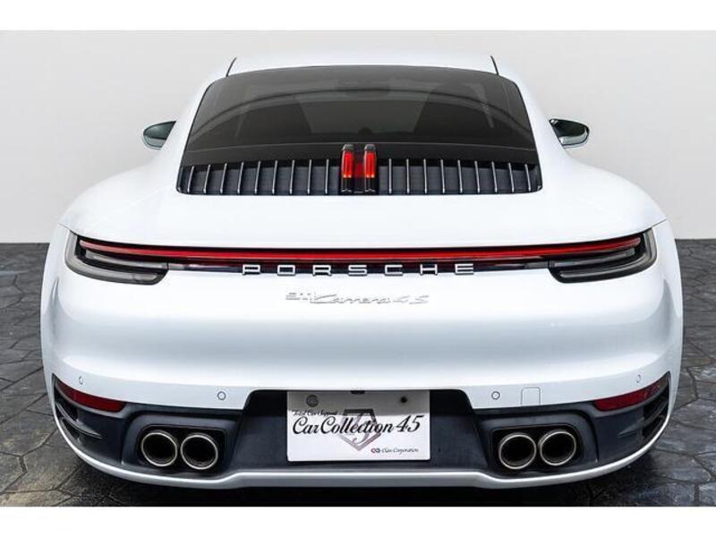 911
