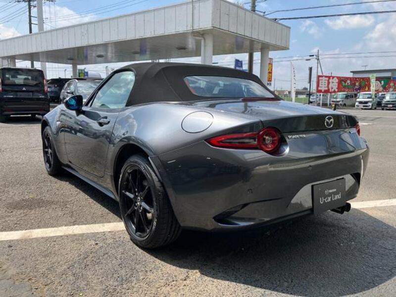 ROADSTER
