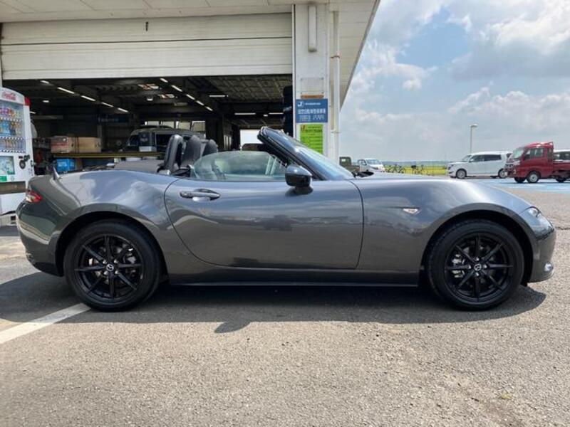 ROADSTER