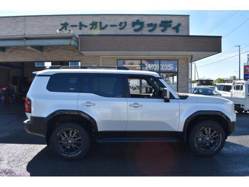 LAND CRUISER 250