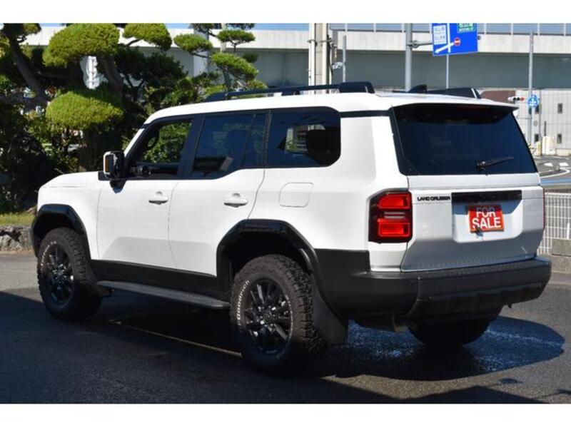 LAND CRUISER 250