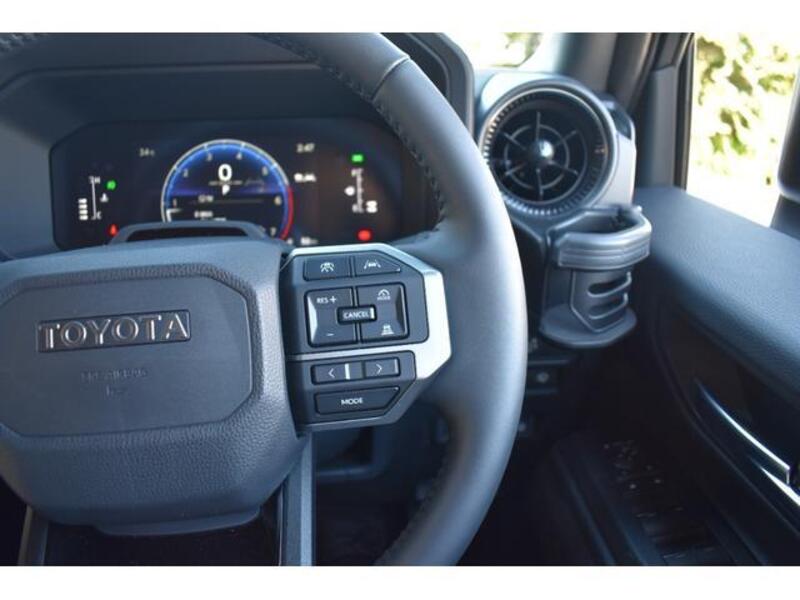 LAND CRUISER 250