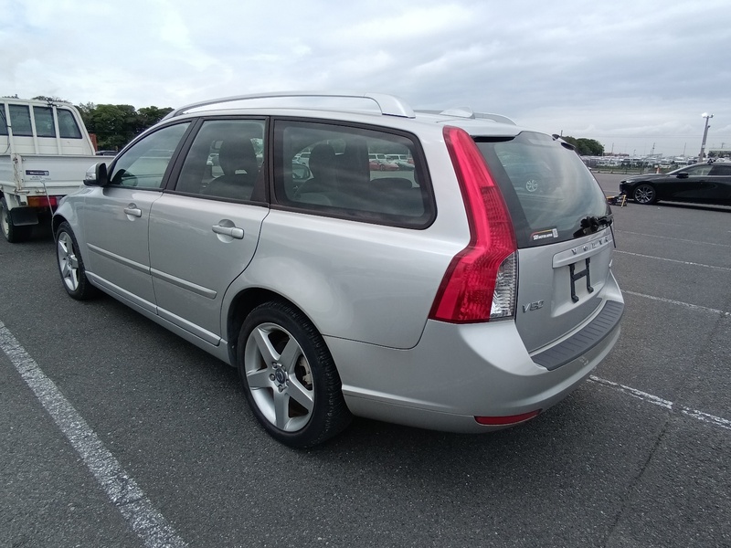V50