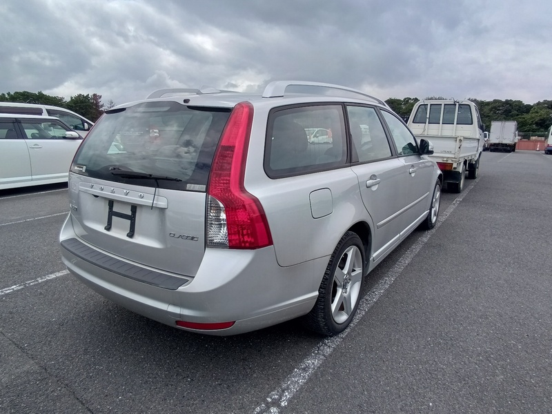 V50