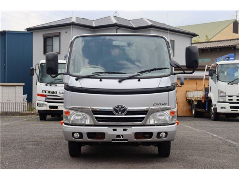 TOYOTA DYNA