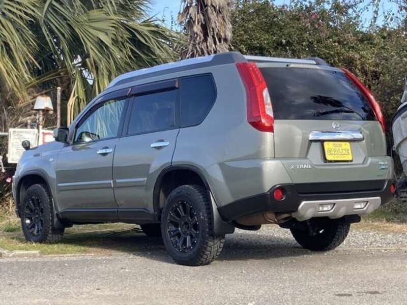X-TRAIL