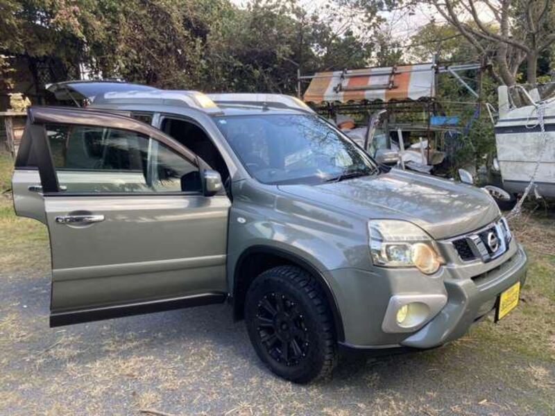 X-TRAIL