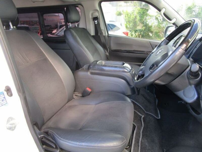 HIACE