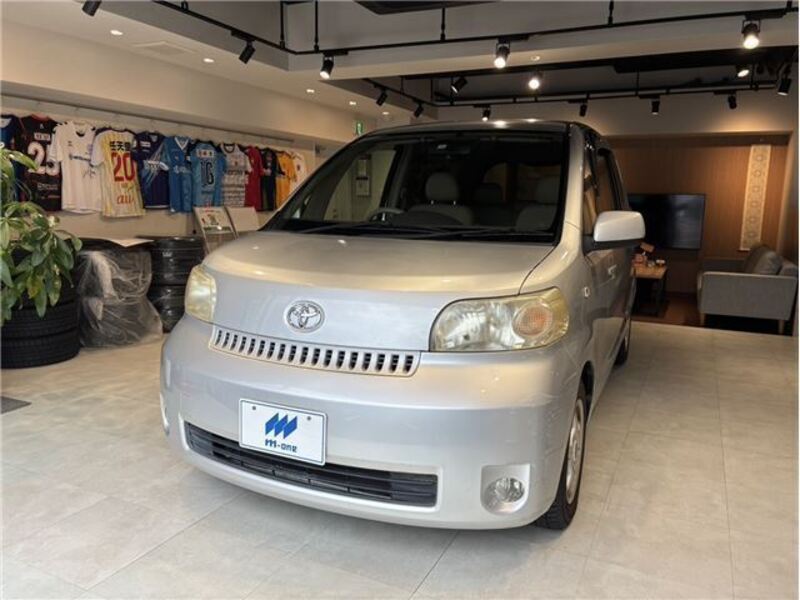 TOYOTA PORTE
