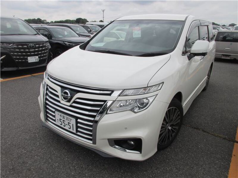 NISSAN ELGRAND