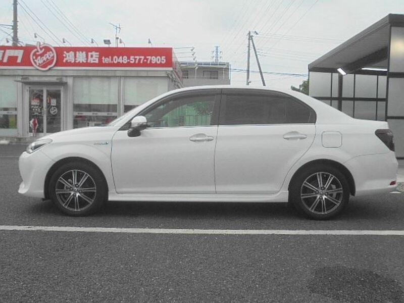 COROLLA AXIO