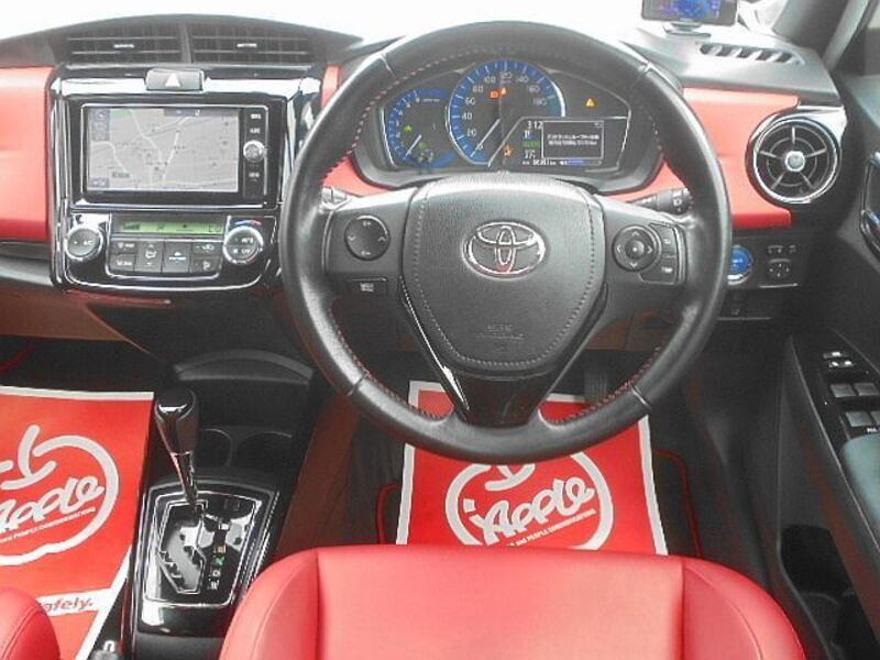 COROLLA AXIO