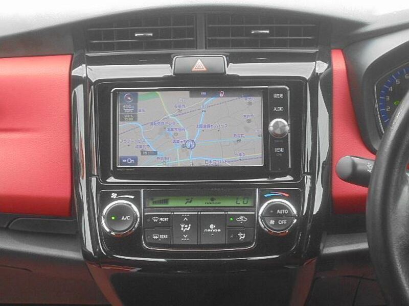 COROLLA AXIO