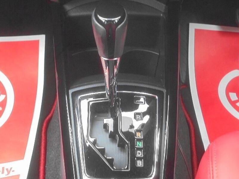 COROLLA AXIO