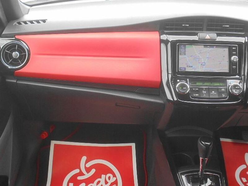 COROLLA AXIO