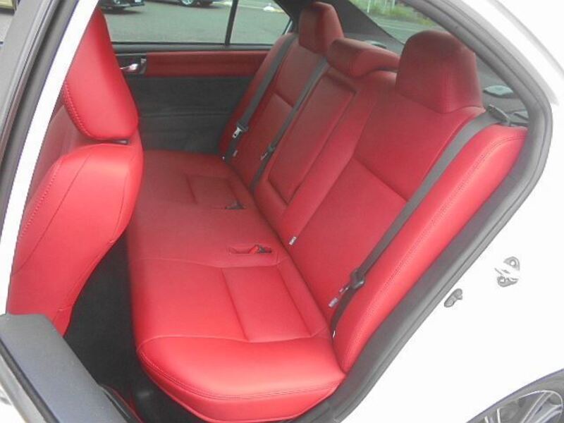 COROLLA AXIO