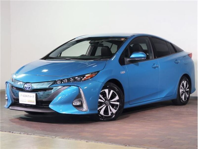 TOYOTA PRIUS PHV