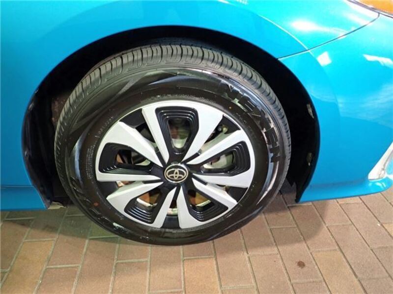 PRIUS PHV