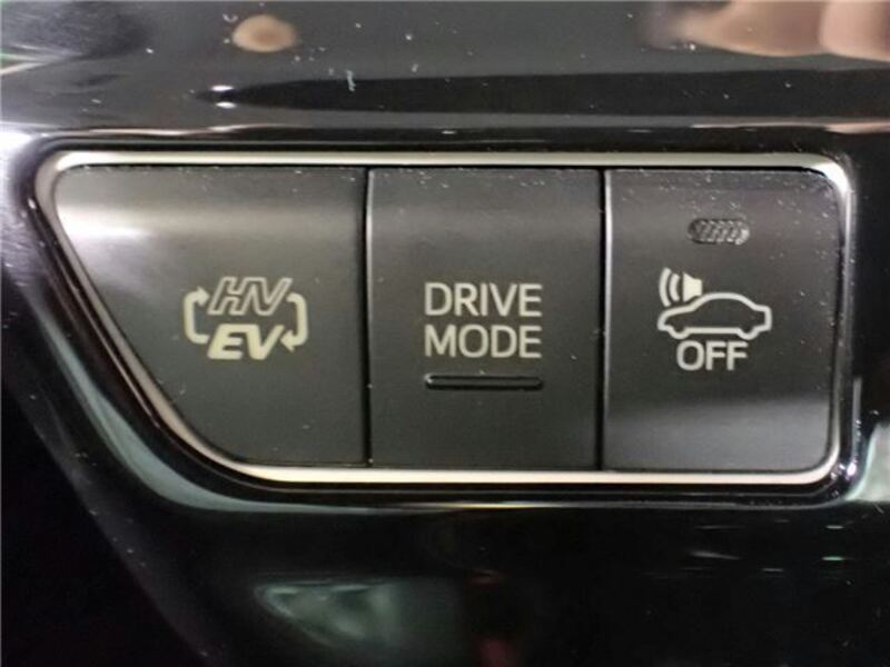 PRIUS PHV
