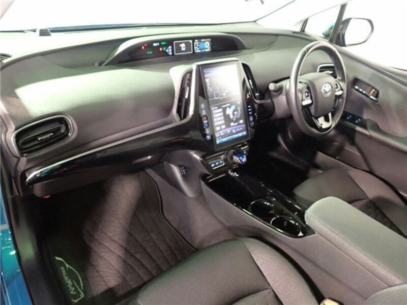 PRIUS PHV