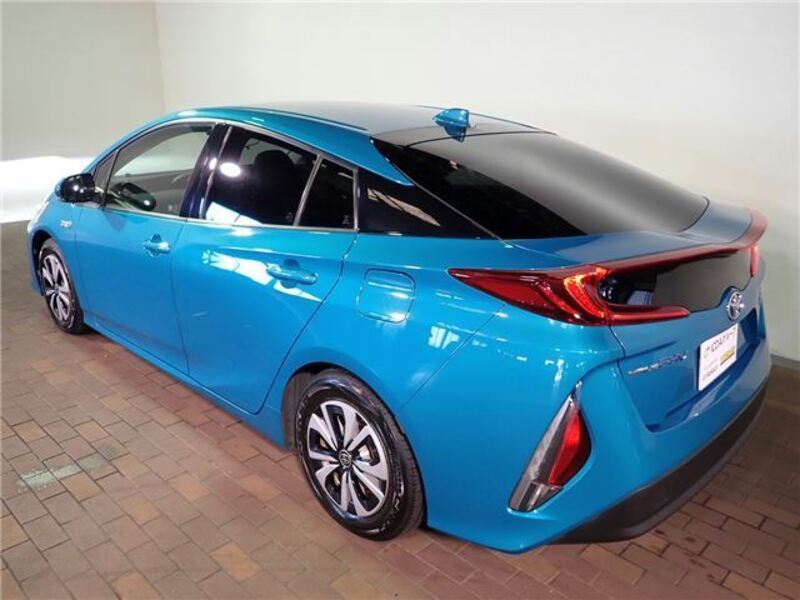 PRIUS PHV