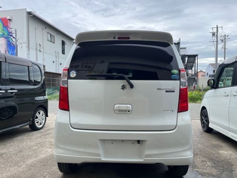 WAGON R
